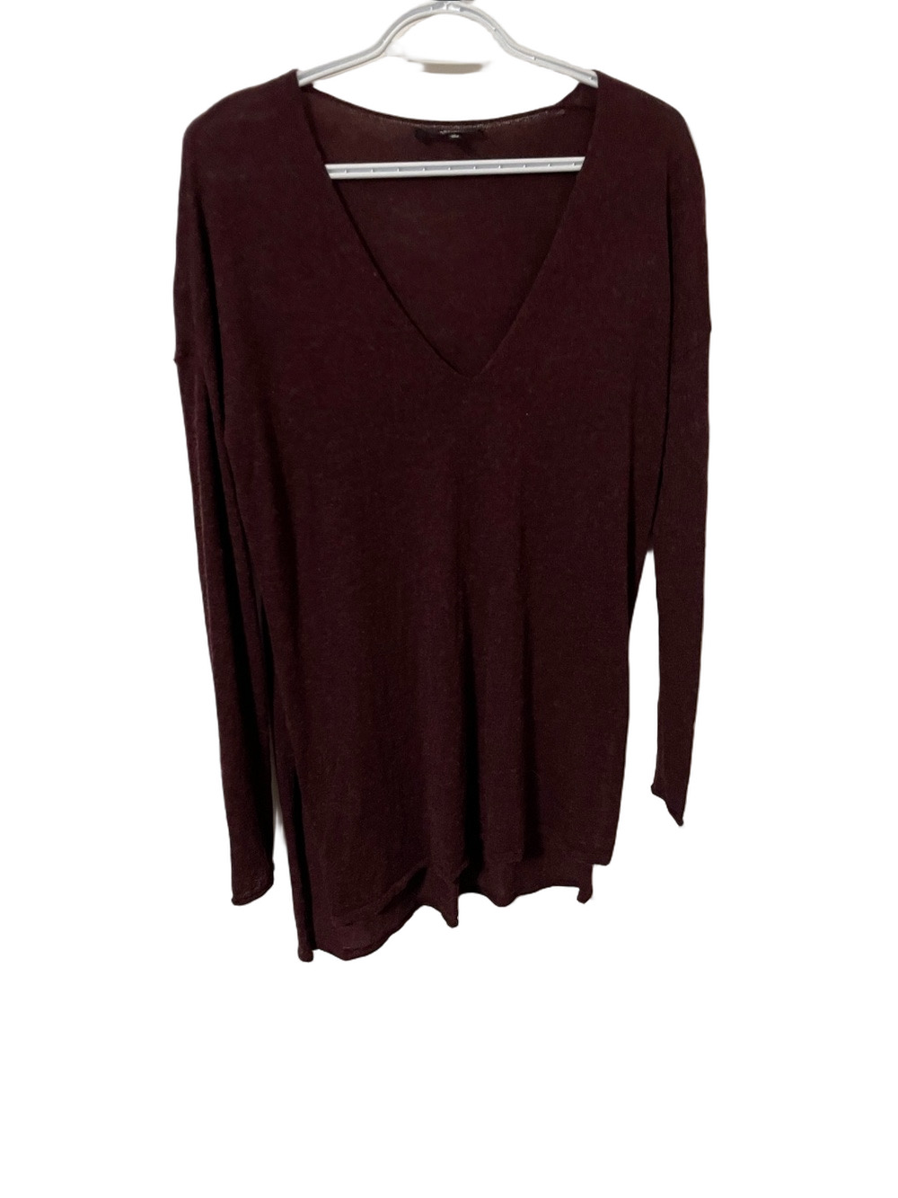 Babaton Deep V-Neck Long Sleeve Sweater - Burgundy Size XS